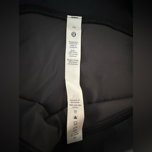 🖤lululemon🖤Swift Speed High Rise Crop 21”, Heritage 365 Camo Deep, Size 16 - Picture 16 of 16